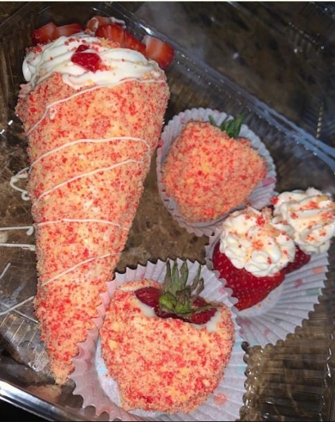 Strawberry Cheesecake Cones